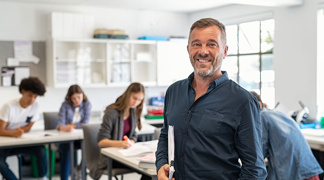 Behaal vrijstellingen voor een diploma in de onderwijs sector via een EVC-traject bij EVC Nederland.